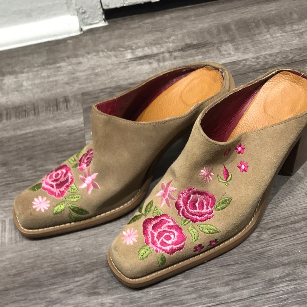 Rose embroidered chunky heeled mules